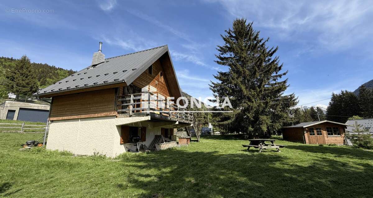 Maison à LA MORTE