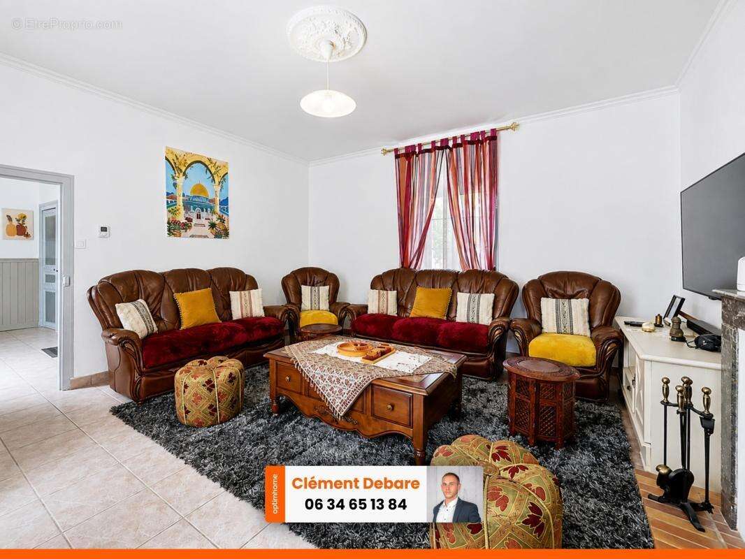 Maison avec plus de 200 m² avec 5 chambres - photo 3