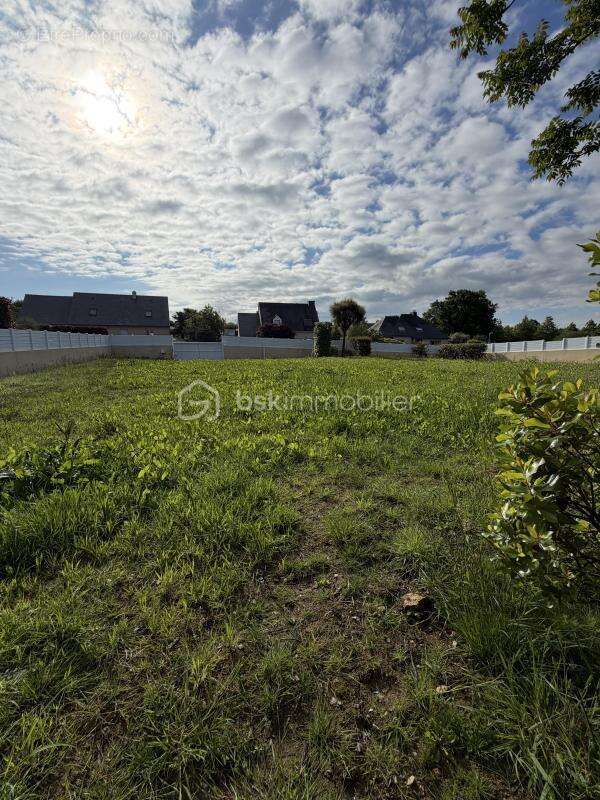 Terrain à BERRIC