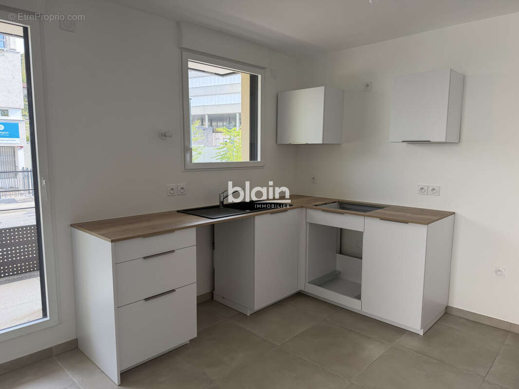 A vendre T3 de 65 m2 avec 31 m2 de balcon   Centre de Voiron - photo 16