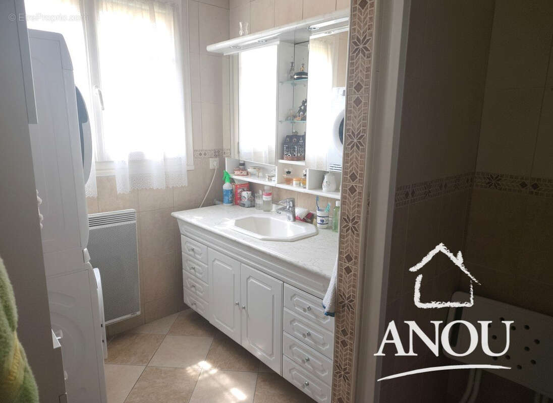 Maison à SAINT-DENIS-LES-PONTS