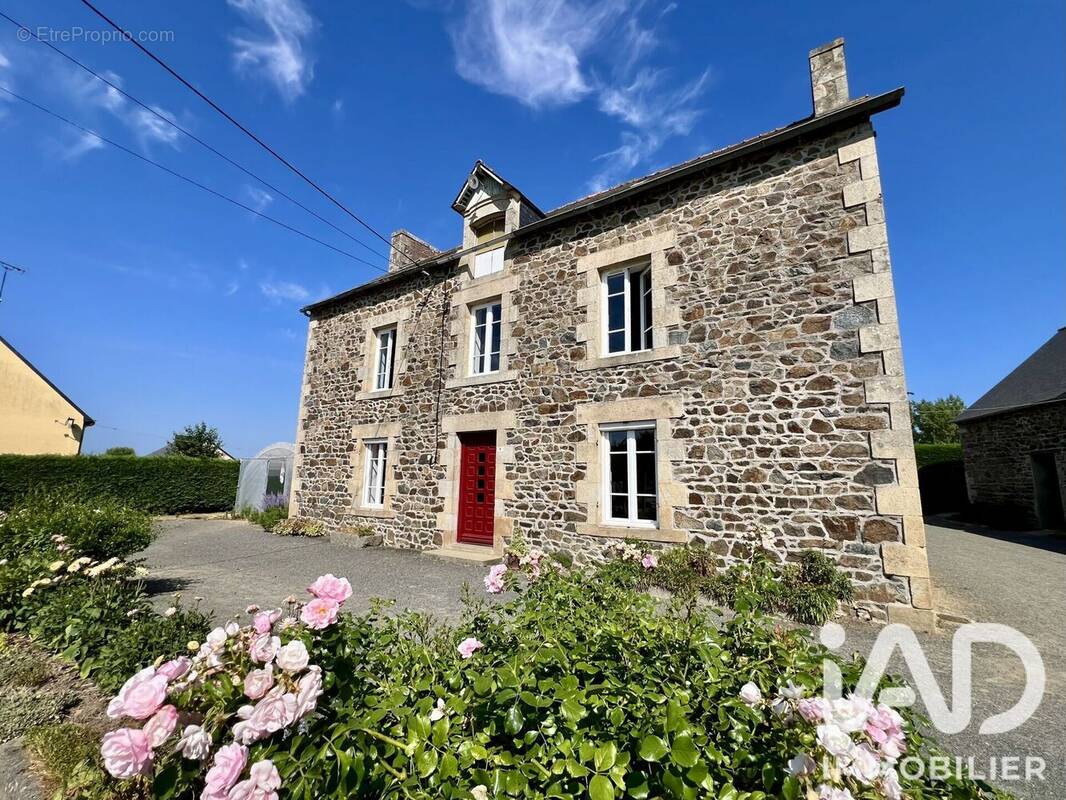 Photo 1 - Maison à LAMBALLE