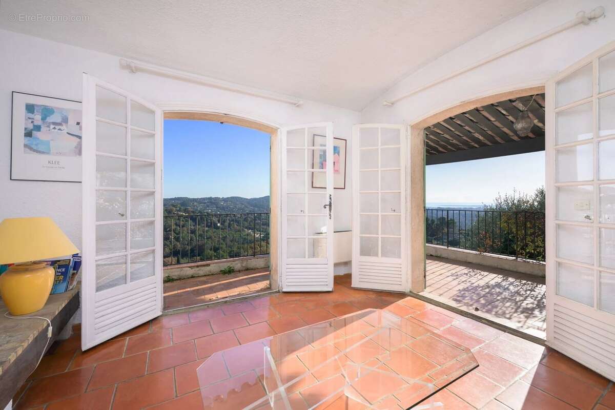 Maison à MOUGINS