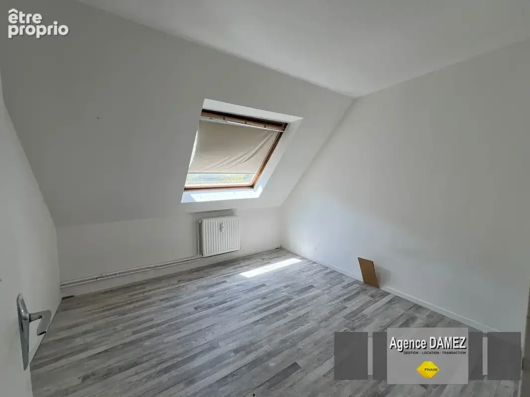 DOURDAN, Duplex 4 pièces de 110 m² avec garage, cave et parking - photo 8