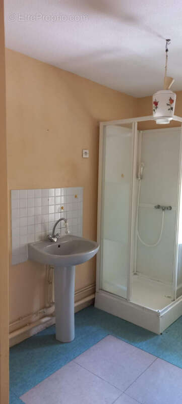 Appartement à LA PACAUDIERE