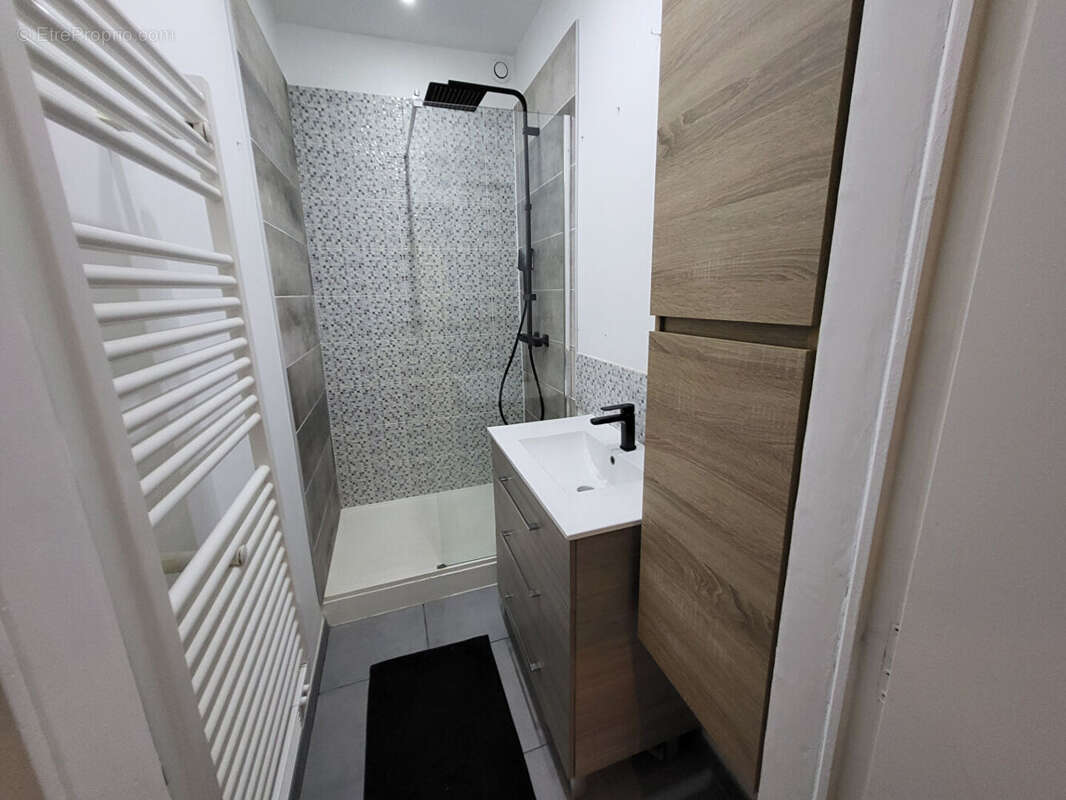 Appartement à SAINT-MARTIN-DE-CRAU