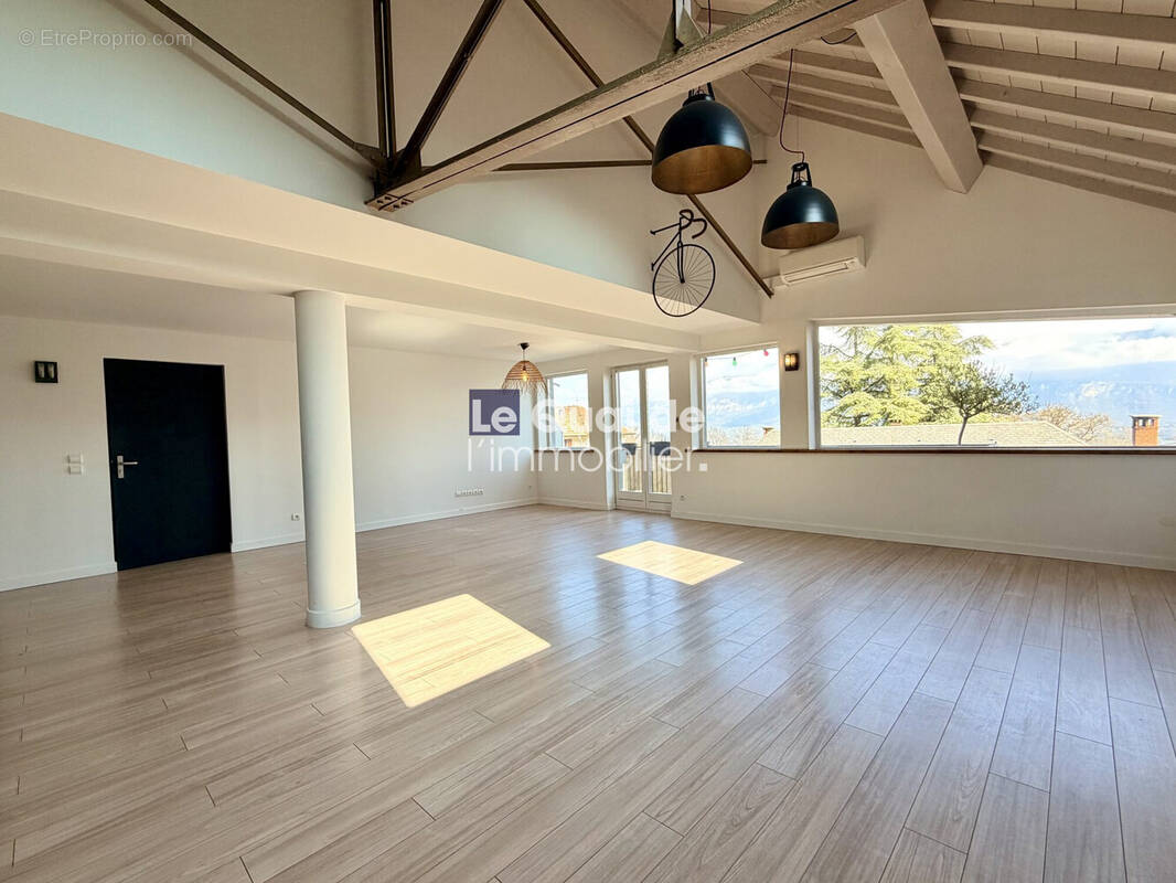 Appartement à LE BOURGET-DU-LAC