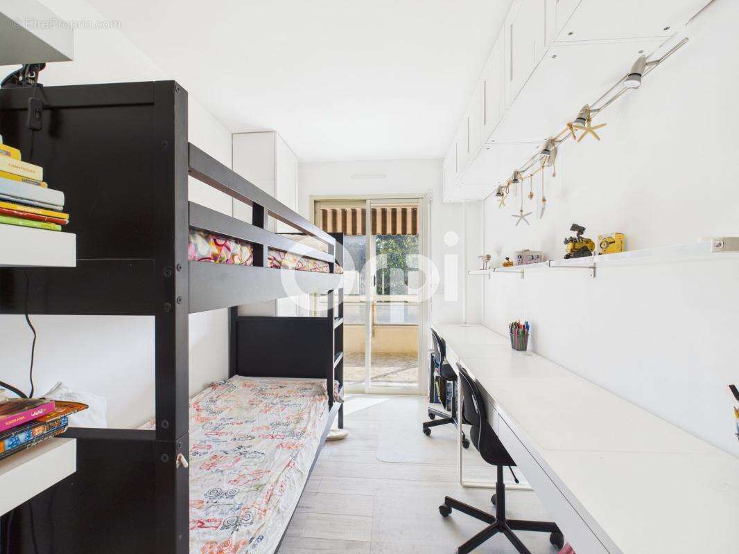 Appartement à MANDELIEU-LA-NAPOULE