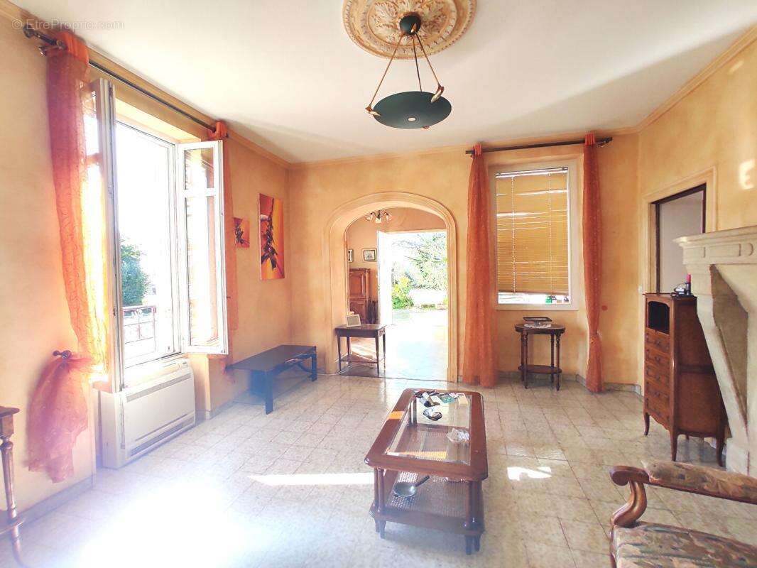 Maison à SOUPROSSE