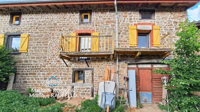 Maison à TOURS-SUR-MEYMONT