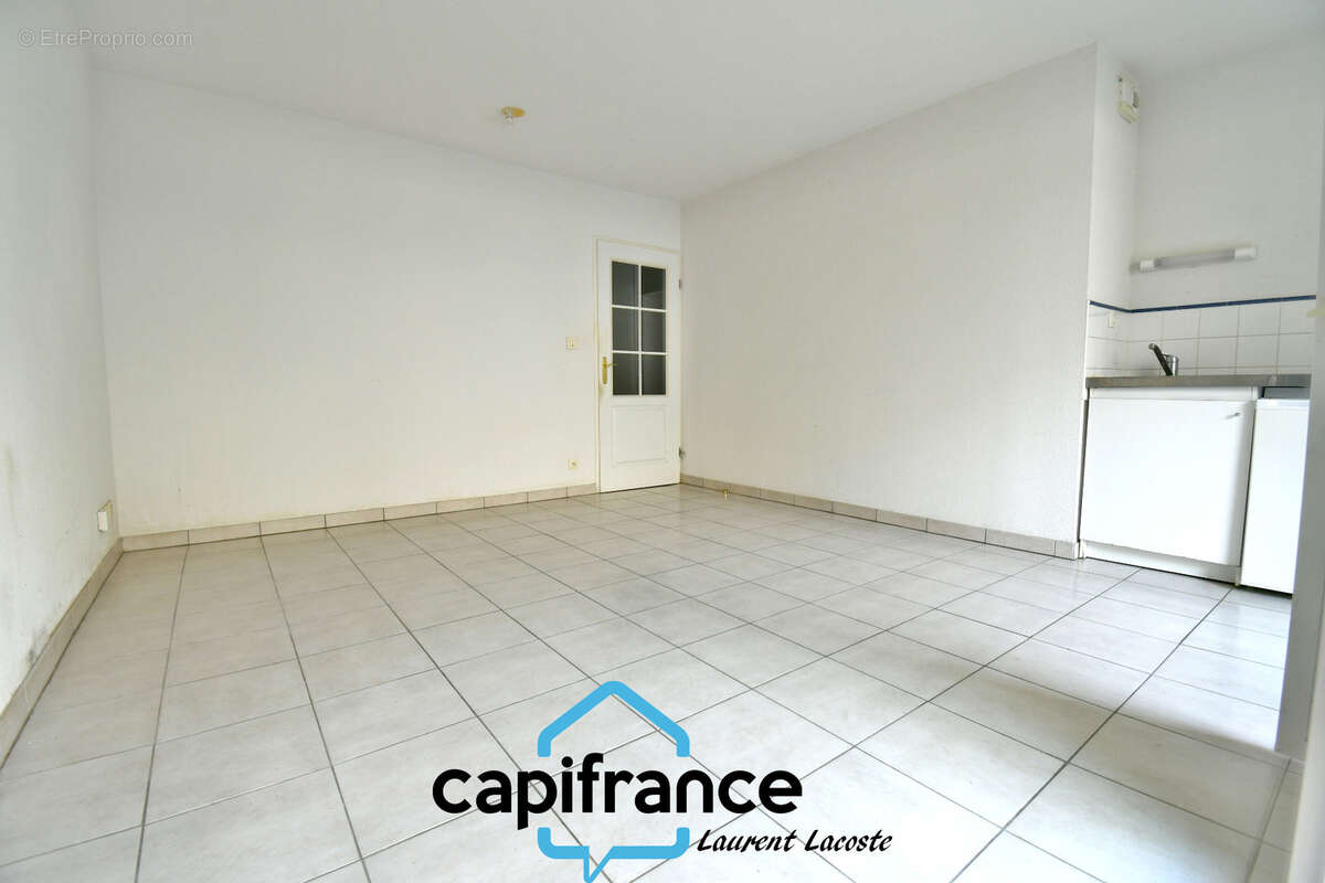 Appartement à vendre 1 pièces L'ISLE JOURDAIN (32) - residence sécurisée parking privatif - photo 5