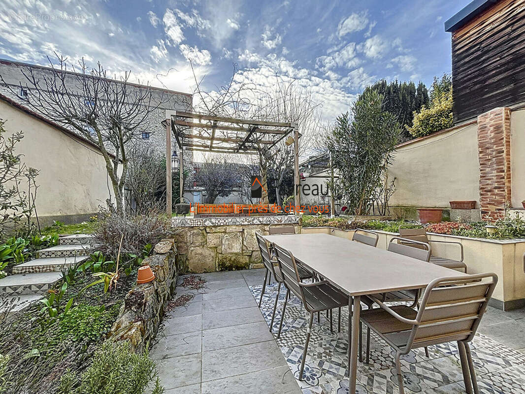 Maison à CHOISY-LE-ROI