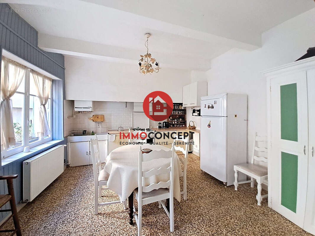 Maison à ROQUEMAURE