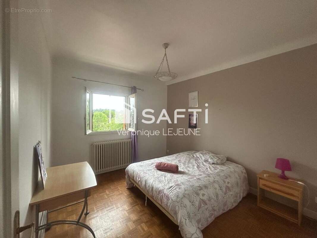Maison 181 m² à Foulayronnes  - photo 8