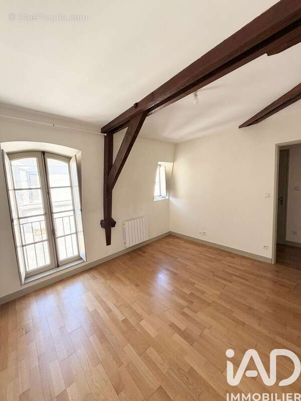 Appartement 51 m² à Saintes  - photo 7