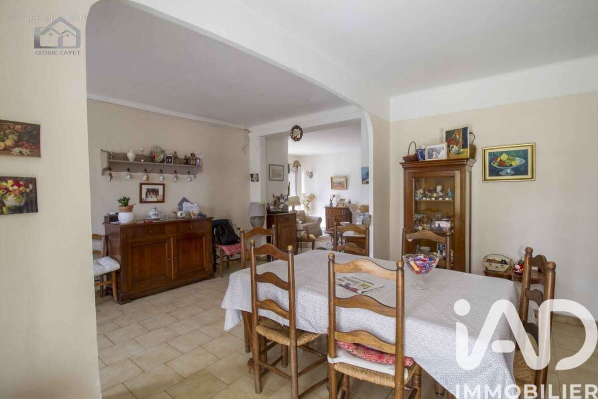 Photo 3 - Maison à SOLLIES-PONT