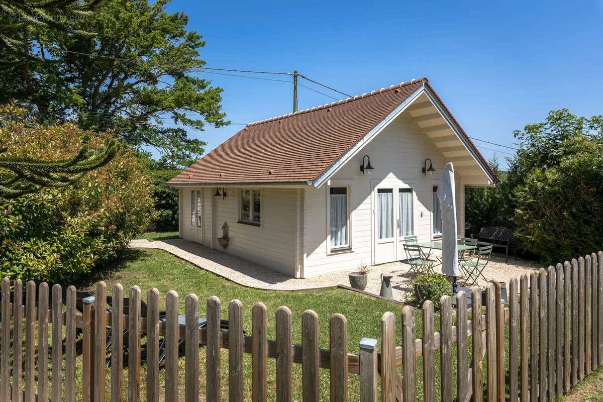 Maison à MONTFORT-L&#039;AMAURY