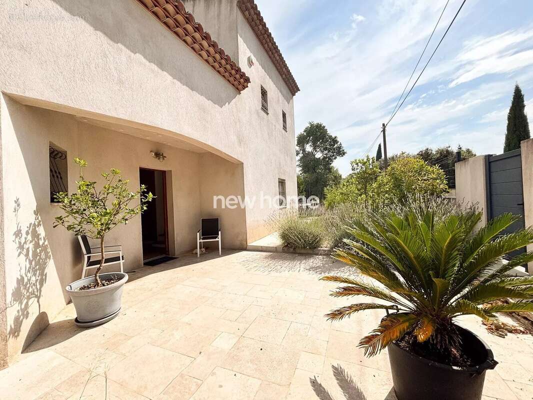 Villa moderne dans un quartier calme au Thoronet - photo 6