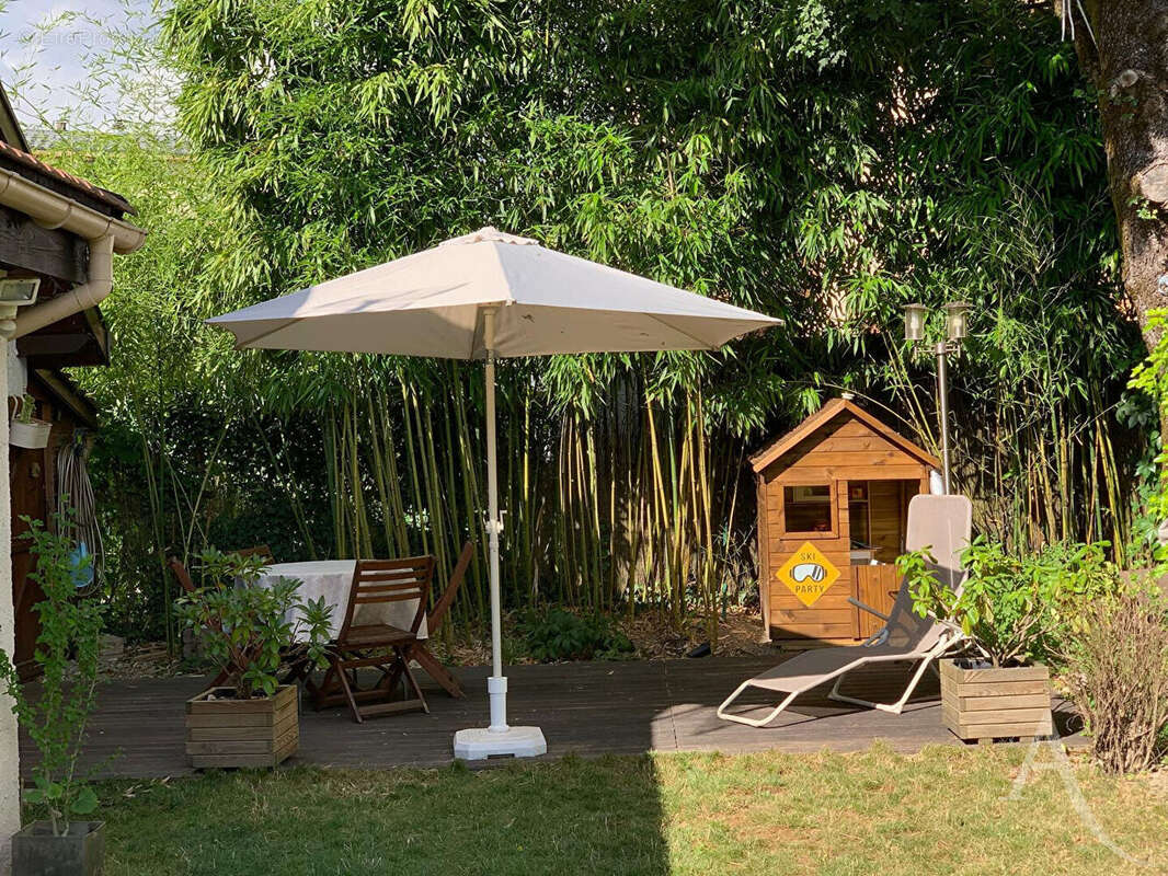 Maison à LA TRONCHE