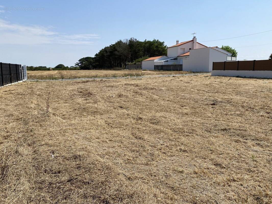 Terrain à BRETIGNOLLES-SUR-MER