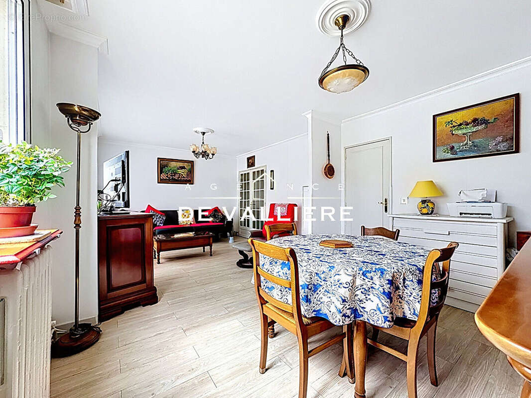 Appartement à RUEIL-MALMAISON