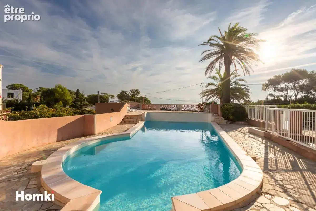 Appartement T5 de 151 m² à Fréjus 83370, Avenue de la Corniche d'Azur - photo 12
