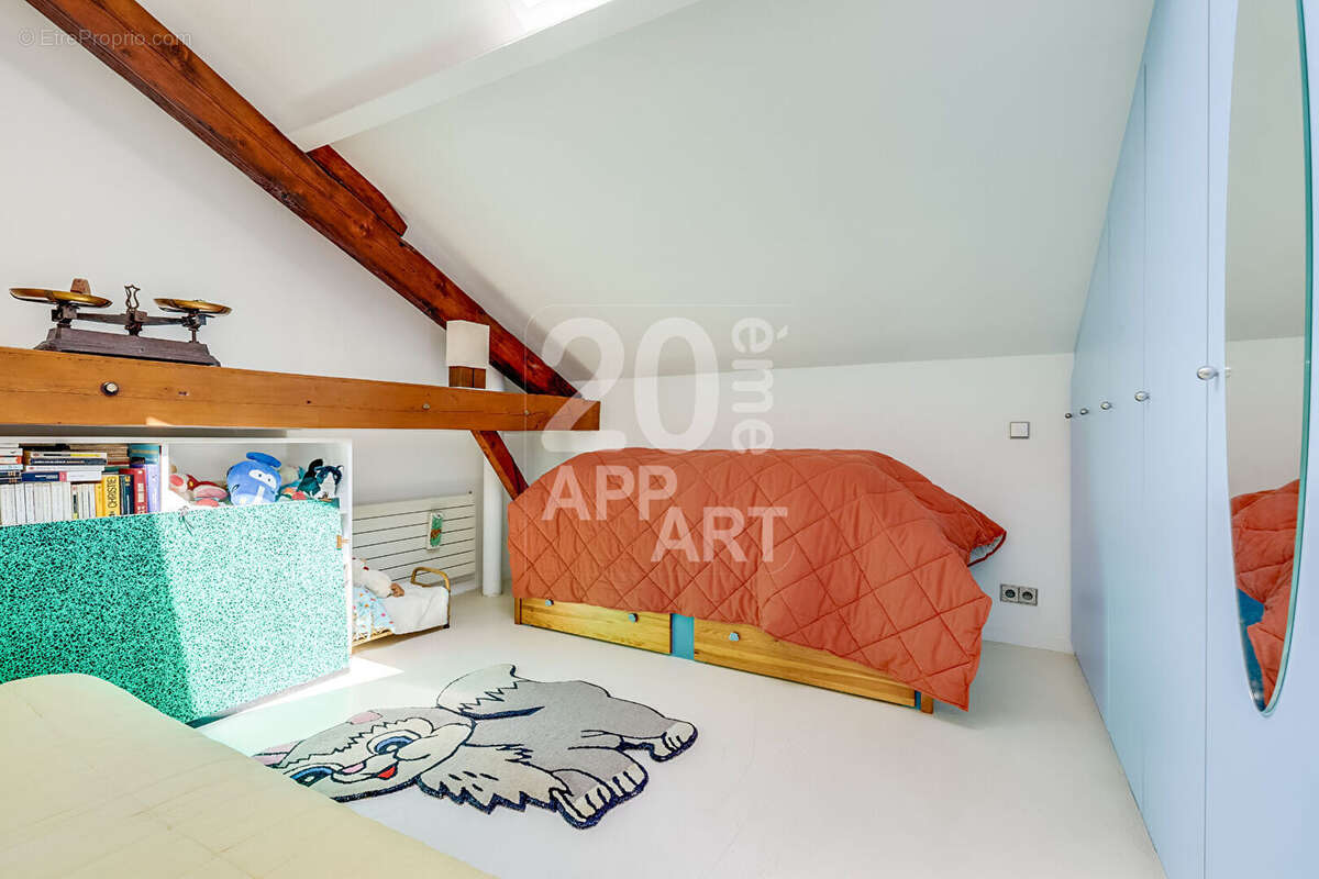Appartement à PARIS-20E