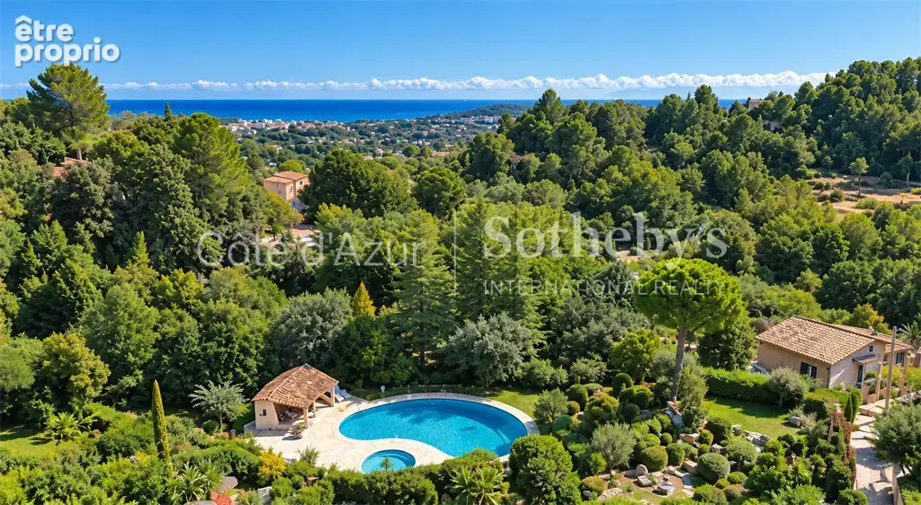 Appartement à MOUGINS
