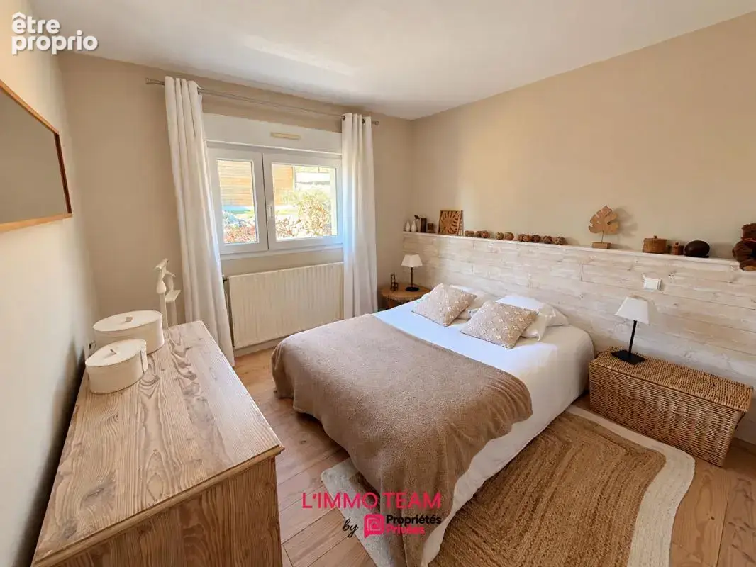 Villa contemporaine T4 avec piscine sur 13000m² de terrain au calme à 10 minutes de CAHORS - photo 13