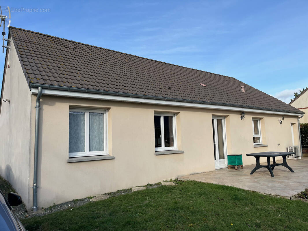 Maison à BREZOLLES