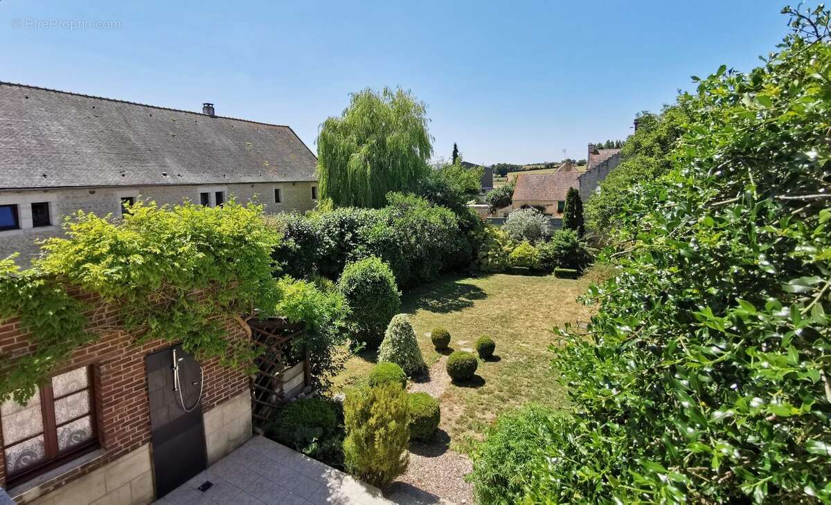 Maison 500 m² à Ernes  - photo 6