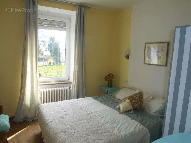 Maison à LE VIEUX-BOURG