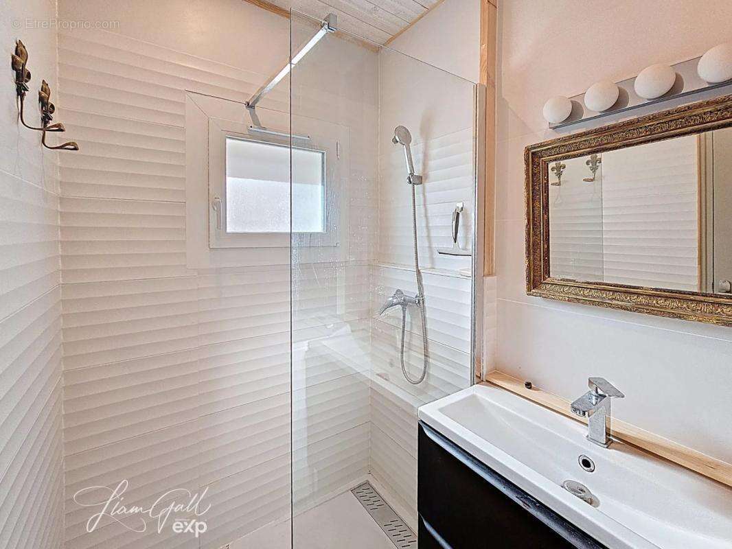 Maison à LAROQUE-DES-ALBERES