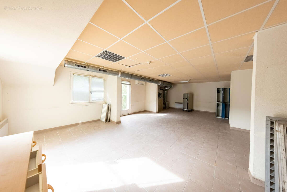 Commerce à VALLERAUGUE