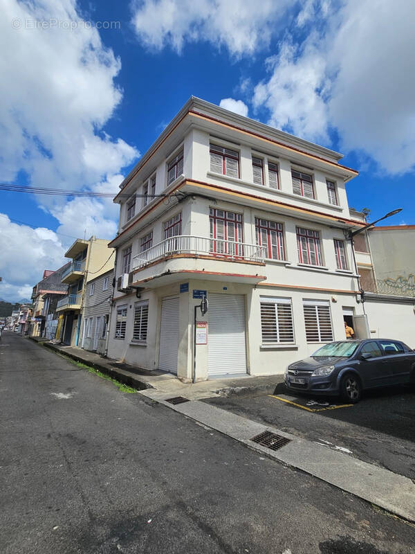 Commerce à FORT-DE-FRANCE