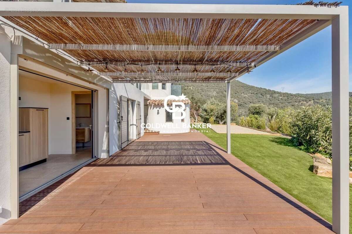 Maison à CAVALAIRE-SUR-MER