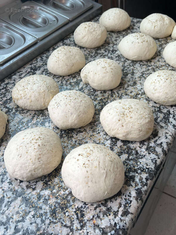 Commerce à SAINT-HILAIRE-DE-RIEZ