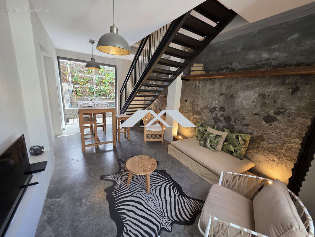 Maison à SAINT-DENIS