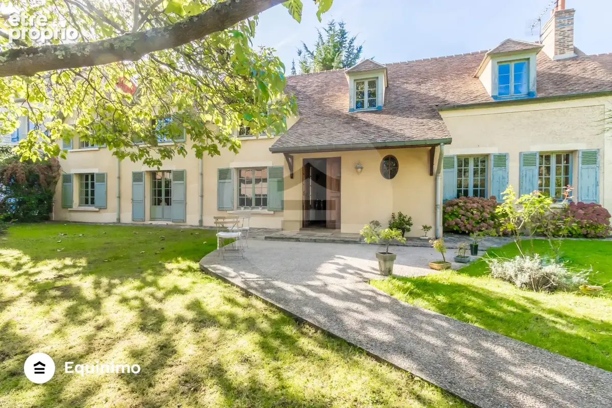 Maison familiale 9 pièces 6 chambres de 295m2 située dans un environnement arboré avec terrasse, jardin et gar - photo 4
