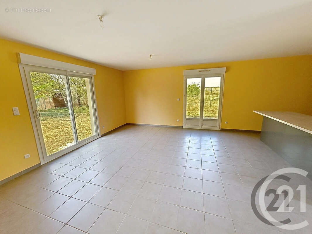 Maison 101 m² à Coolus  - photo 3