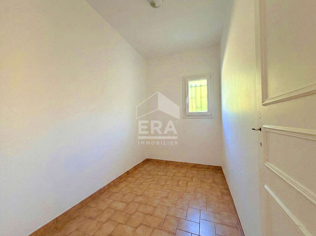 Maison à LA COURONNE