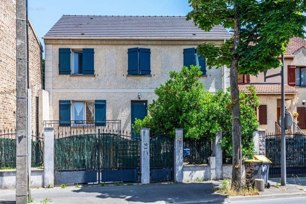 Maison à CHOISY-LE-ROI
