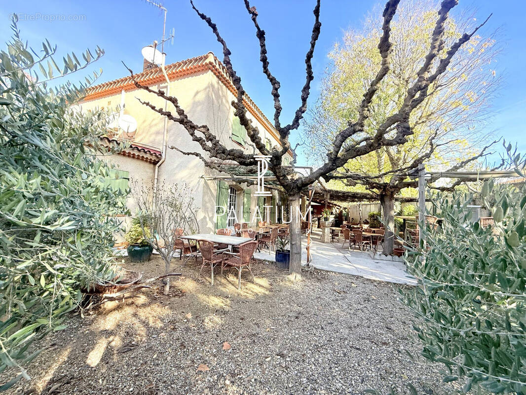 Autre à VINON-SUR-VERDON