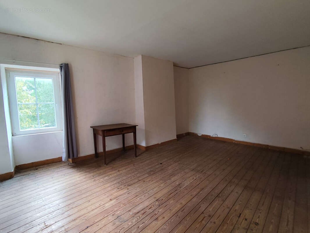 Maison à TAILLEBOURG