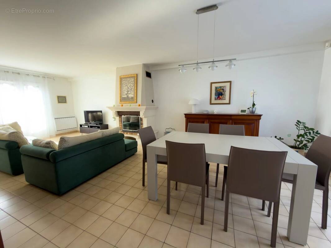 Maison à LES PAVILLONS-SOUS-BOIS