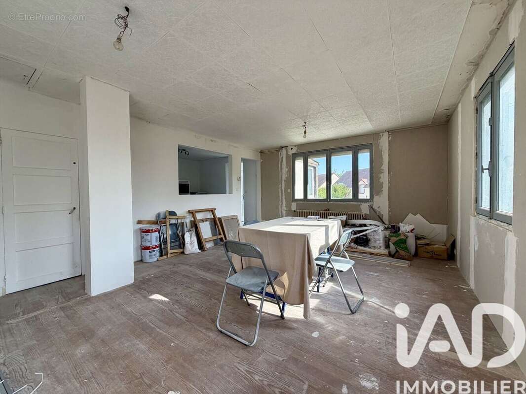 Maison 92 m² à Yermenonville  - photo 6