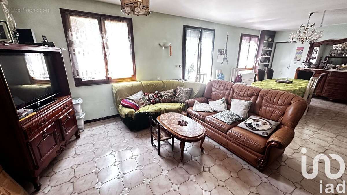 Photo 3 - Maison à VILLENEUVE-LA-GARENNE