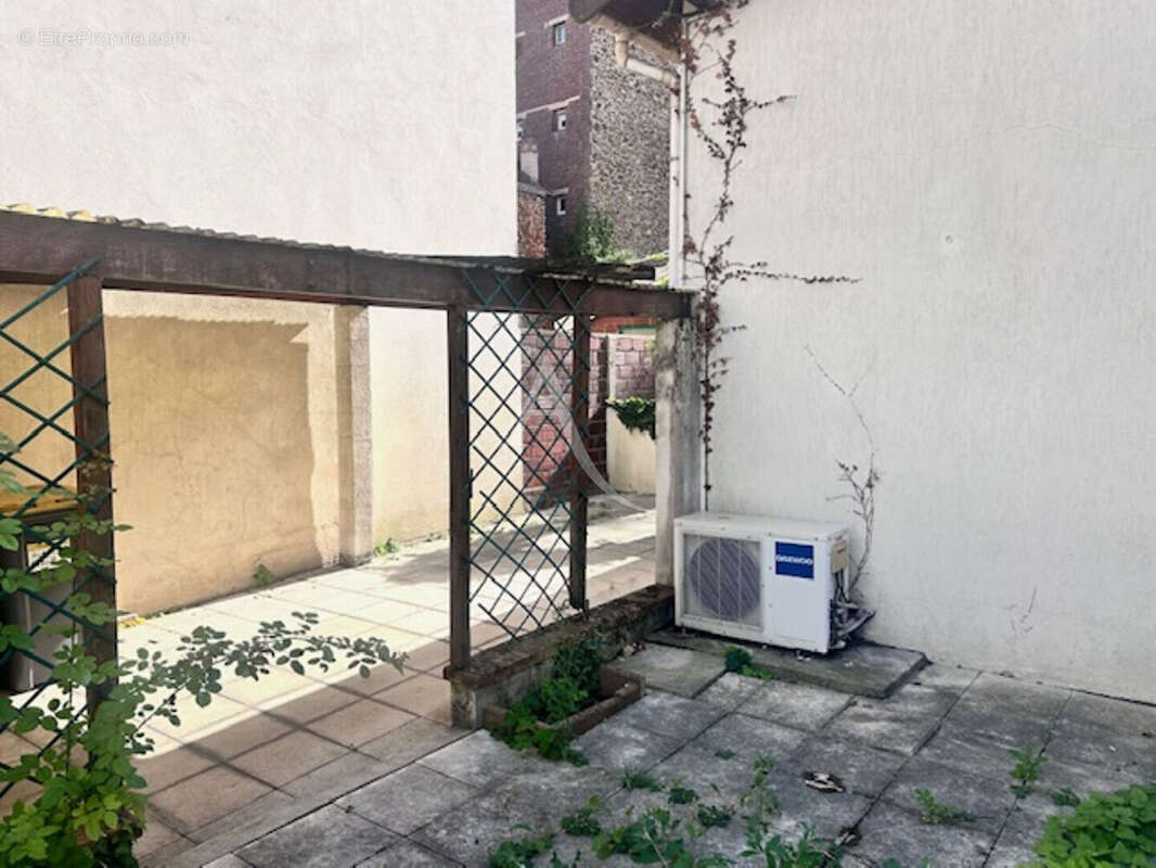 Maison à LE BOURGET