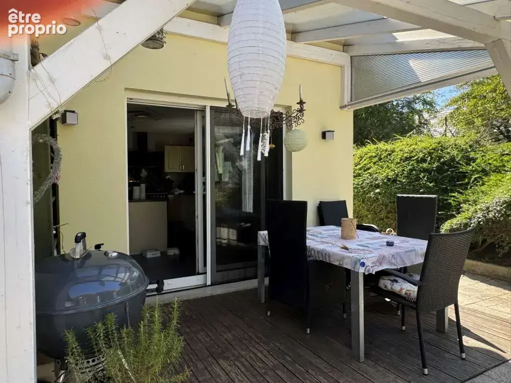 Jolie maison de campagne avec un grand terrain, située dans un beau cadre paisible . - photo 10