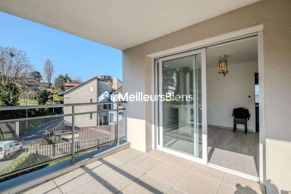 Appartement à EVIAN-LES-BAINS